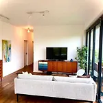 2 Bedroom Mauerpark-Apartment, Berlin Mitte View Calendar