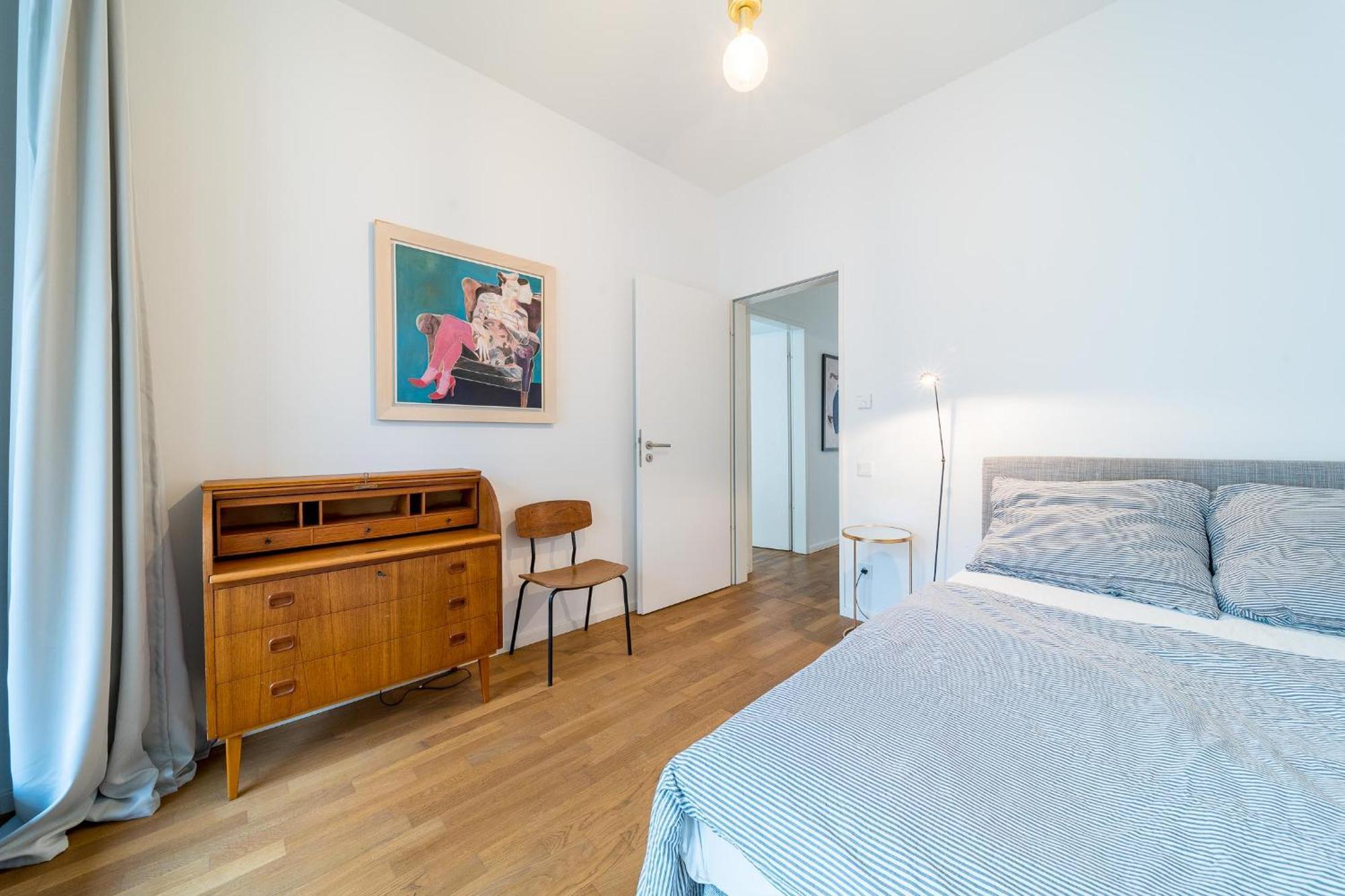 Apartamento 2 Bedroom Mauerpark-apartment, Mitte View Calendar