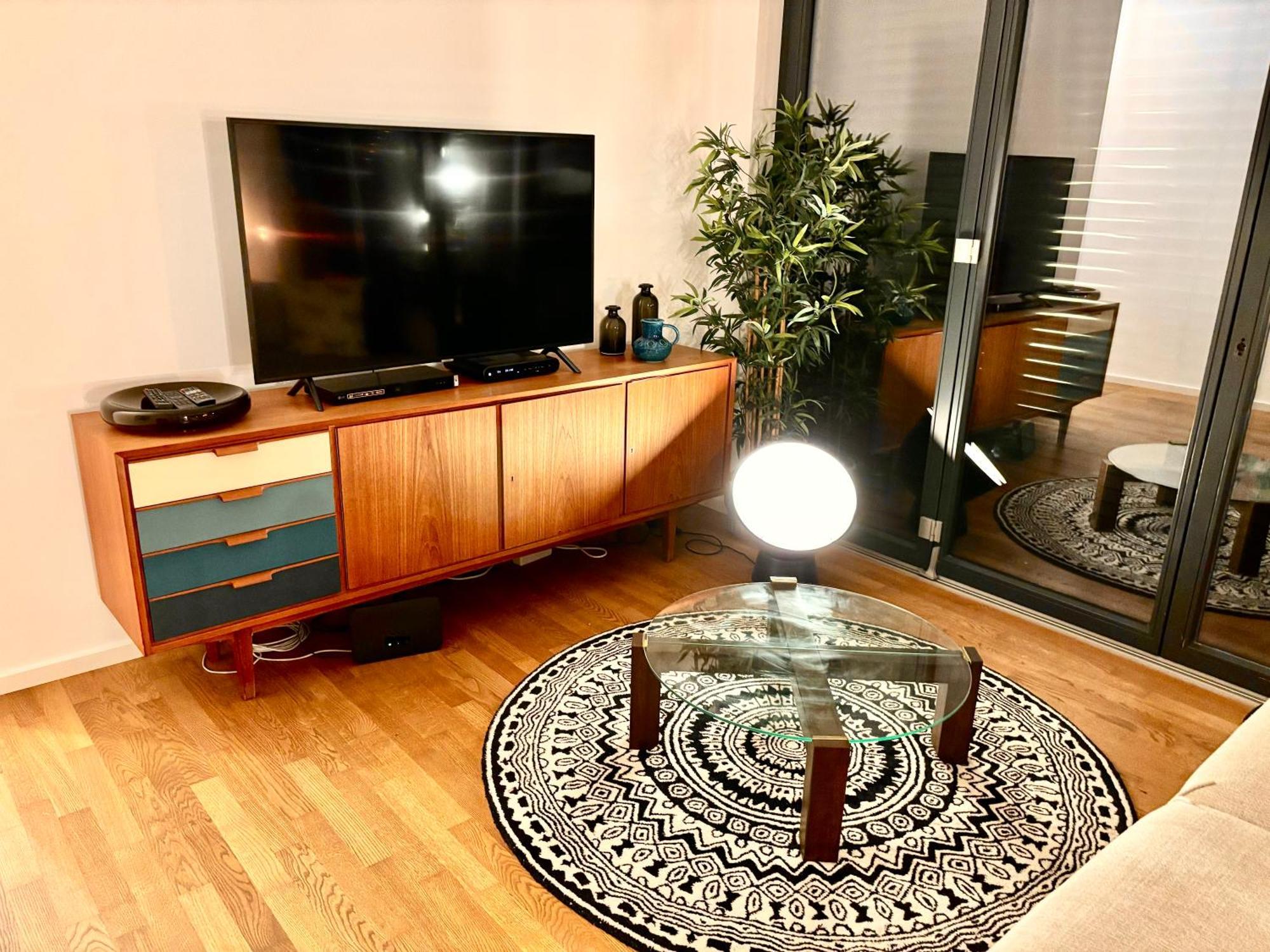 Apartamento 2 Bedroom Mauerpark-apartment, Mitte View Calendar